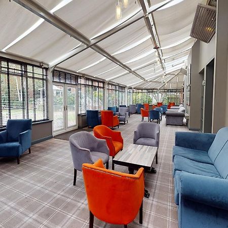 Ewloe Village Hotel Chester St David'S מראה חיצוני תמונה