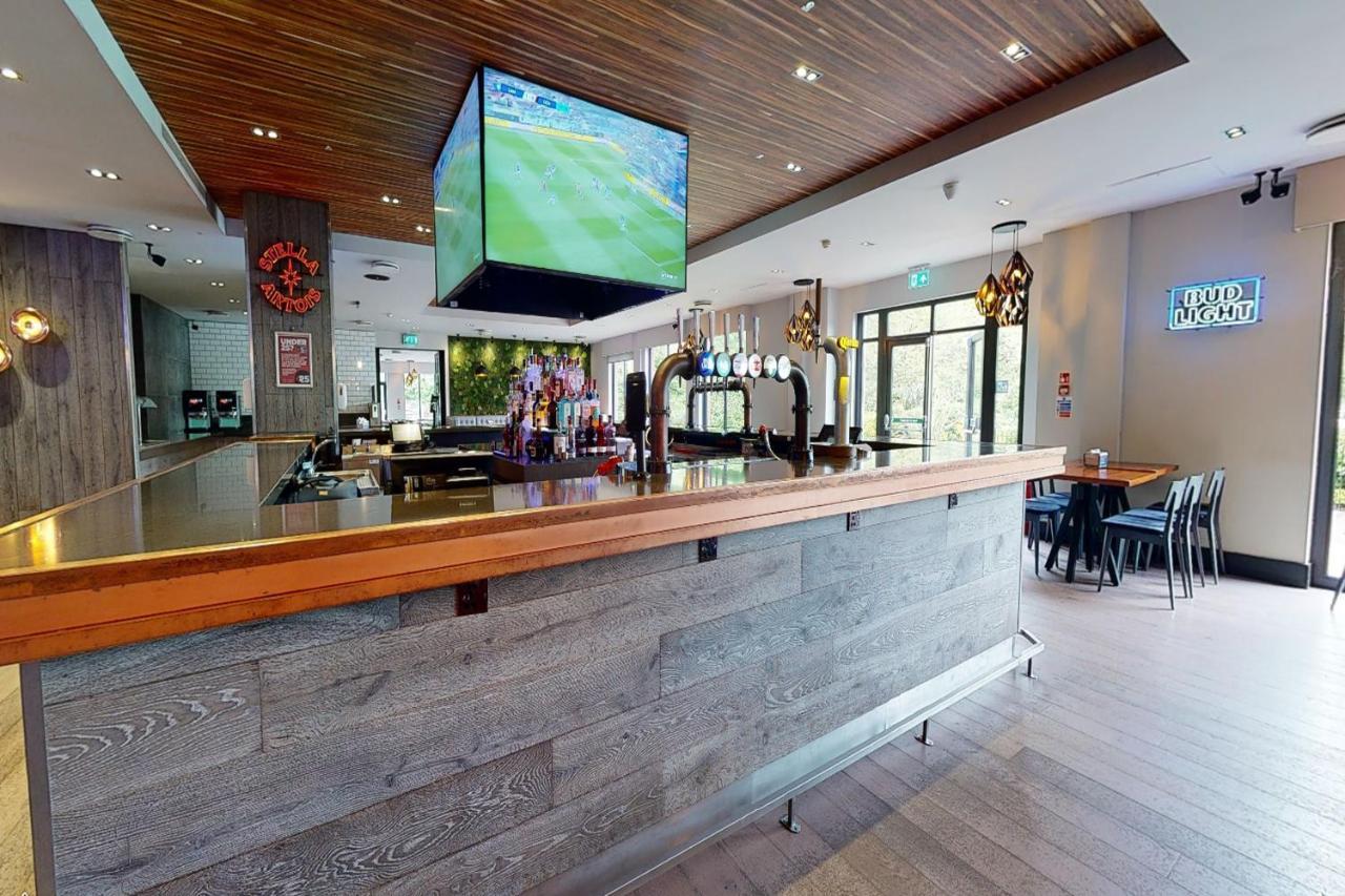 Ewloe Village Hotel Chester St David'S מראה חיצוני תמונה