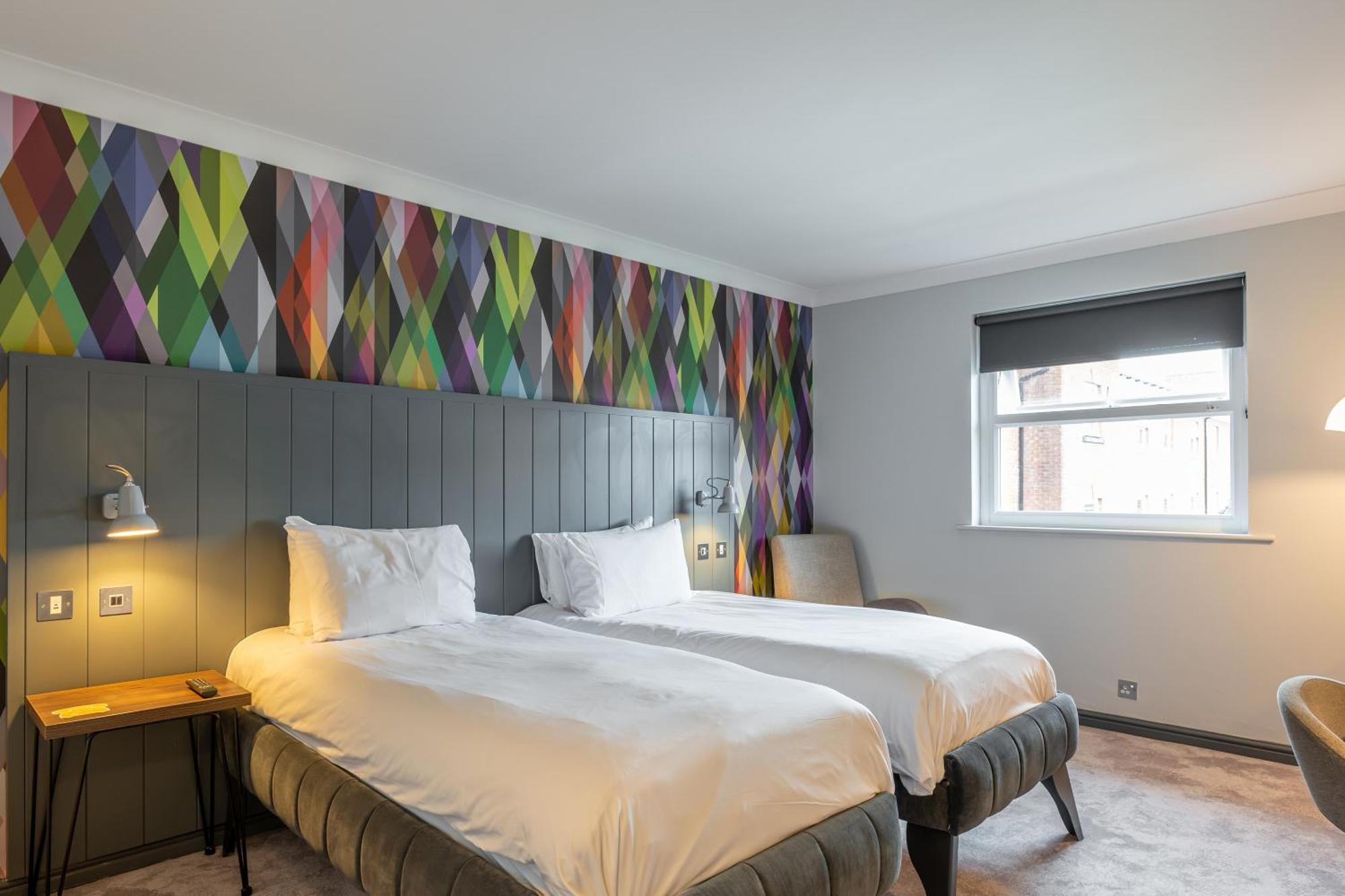Ewloe Village Hotel Chester St David'S מראה חיצוני תמונה