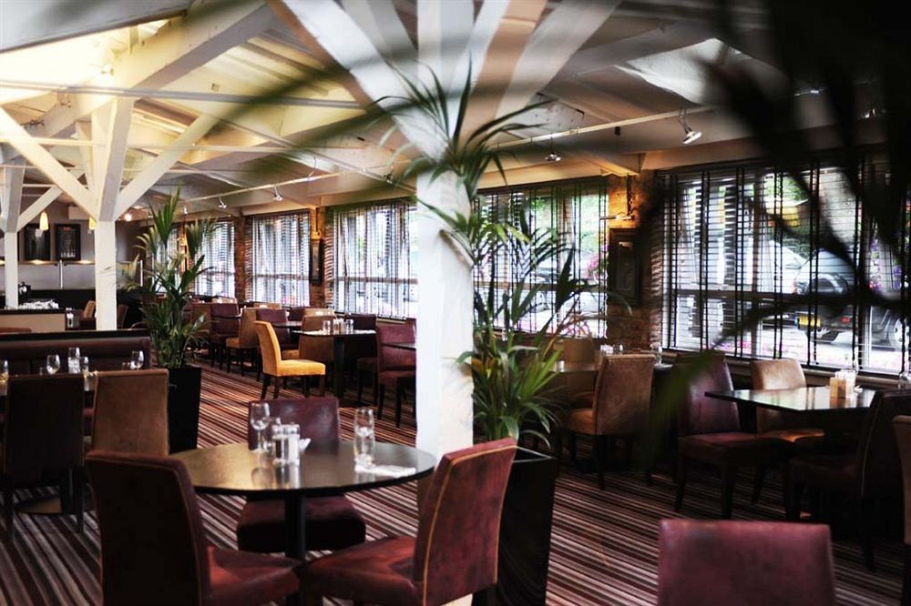 Ewloe Village Hotel Chester St David'S מראה חיצוני תמונה
