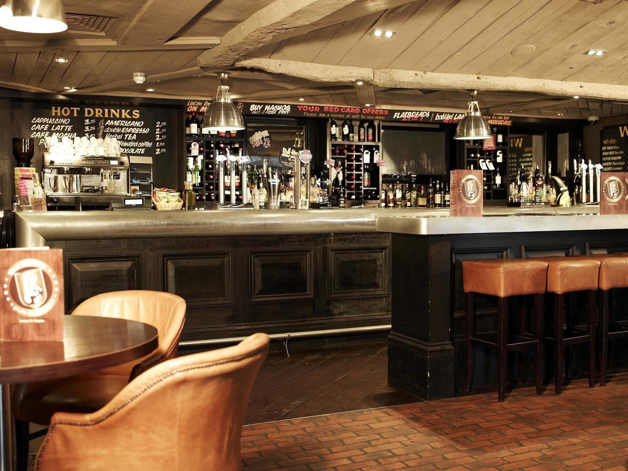 Ewloe Village Hotel Chester St David'S מראה חיצוני תמונה