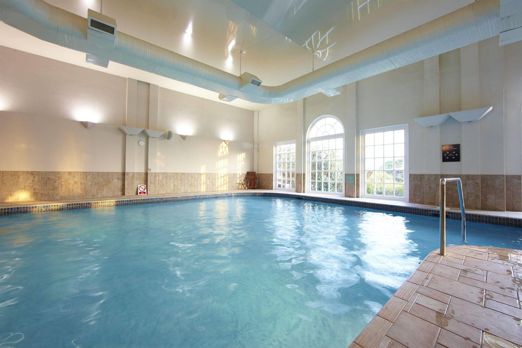 Ewloe Village Hotel Chester St David'S מראה חיצוני תמונה